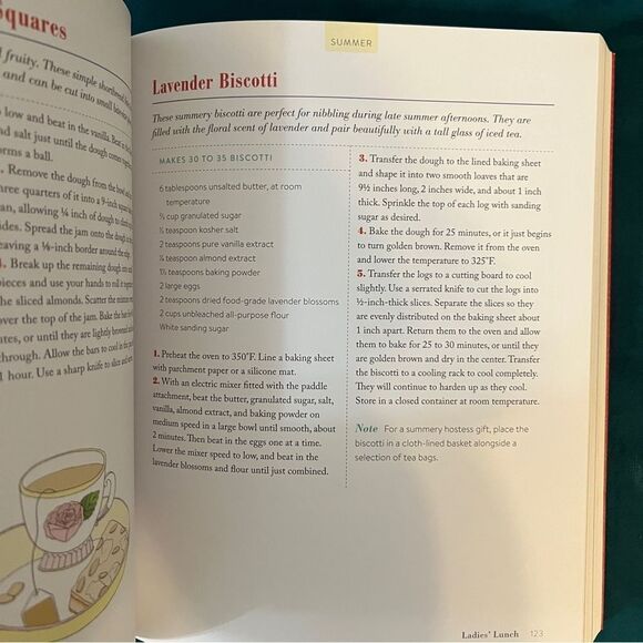 The Family Calendar Cookbook: GoodFood to CarryYouThroughtheYear - Picture 2 of 7